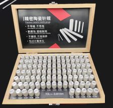 Đồng hồ đo kim gốm