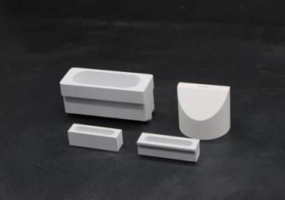 2100C Boron Nitride Gốm BN Vòi phun dải vô định hình